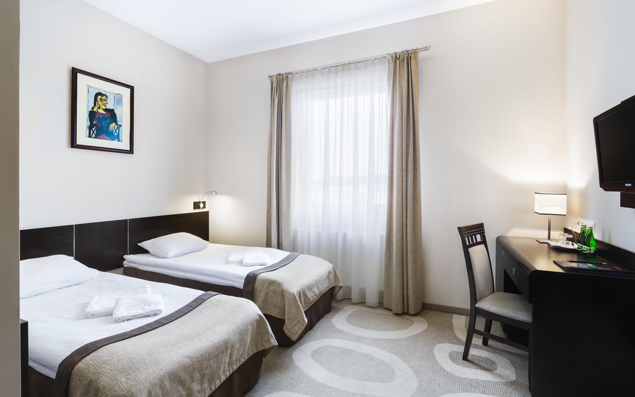 Hotel Picaro Stok Lagow  Luaran gambar