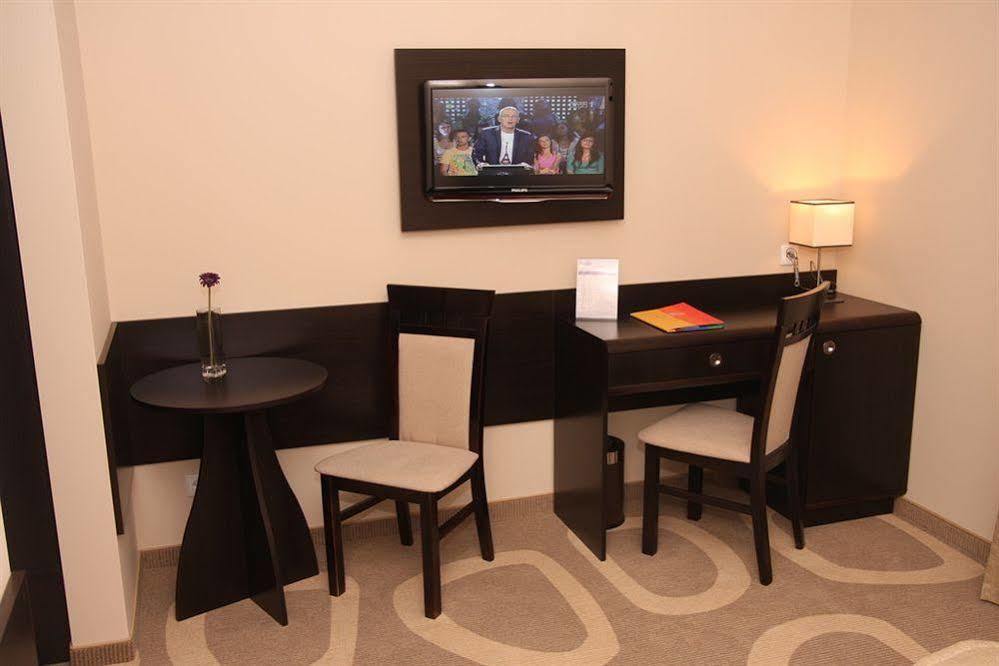 Hotel Picaro Stok Lagow  Luaran gambar